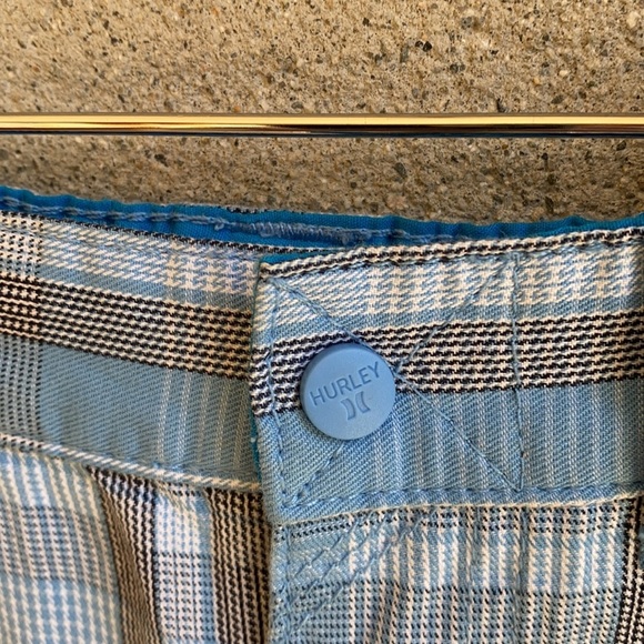 Hurley Infant 3-6 month Baby Blue Plaid Shorts - Picture 4 of 11